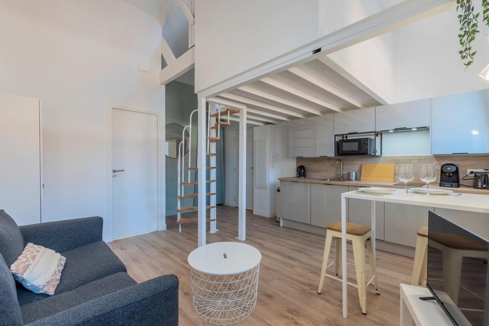 1 Bedroom Duplex Apartment, With Parking Tourcoing Kültér fotó